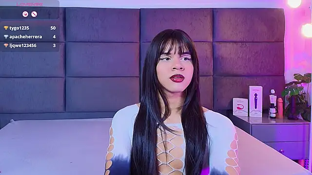 Snapshot of Slenna_Moon chatting on January 19, 3:10 am Slenna Moon online show from January 19, 3:10 am