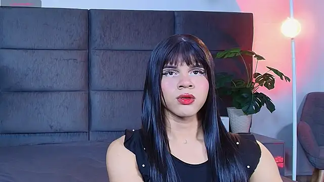 Snapshot of Slenna_Moon chatting on April 13, 12:27 am Slenna Moon online show from April 13, 12:27 am