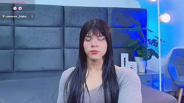 Snapshot of Slenna_Moon chatting on April 14, 12:27 am Slenna Moon online show from April 14, 12:27 am