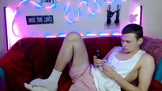 Snapshot of Xavier_Night81 chatting on November 9, 8:45 am Xavier Night81 online show from November 9, 8:45 am