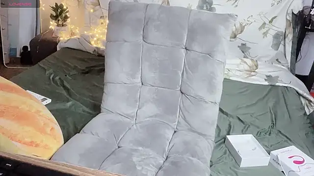 Jade-0906 online show from November 4, 1:27 am