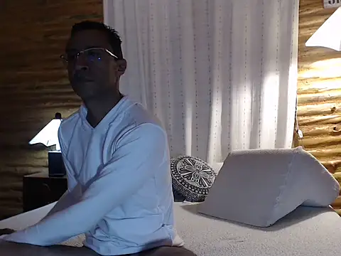 Asher Bram1 online show from May 8, 2:28 am
