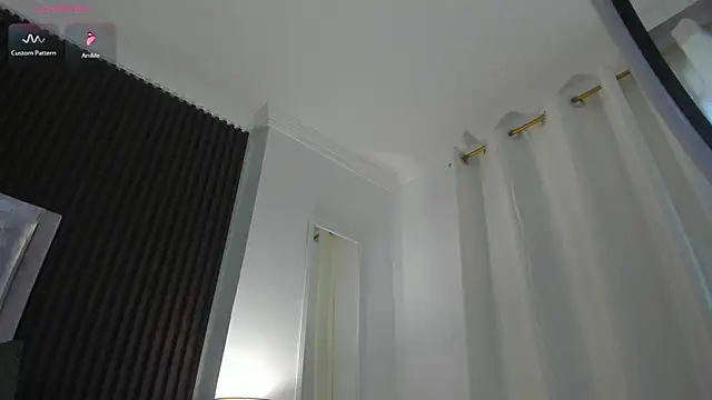 Zahra milks online show from April 1, 1:23 pm