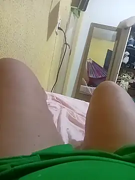 Snapshot of Ravena2290 chatting on October 31, 8:59 am Ravena2290 online show from October 31, 8:59 am