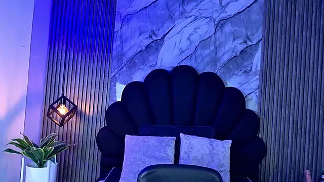 AlahyaPalmerR online show from September 20, 3:40 am