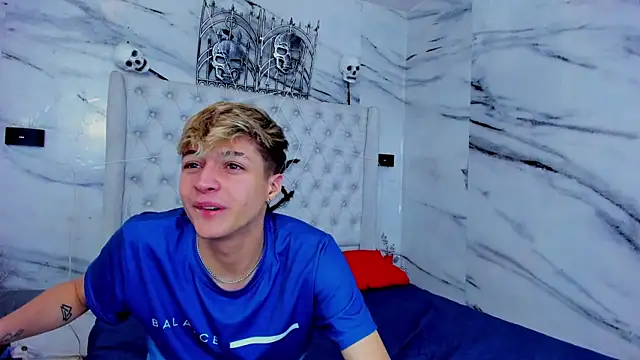 Ari and Storm online show from November 8, 3:12 pm