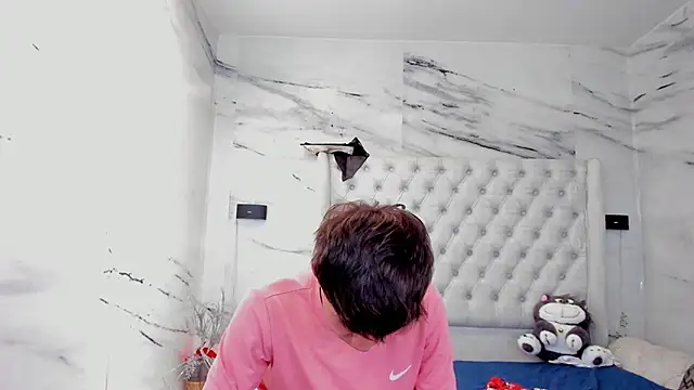 Snapshot of Ari_and_Storm chatting on January 17, 3:50 pm Ari and Storm online show from January 17, 3:50 pm