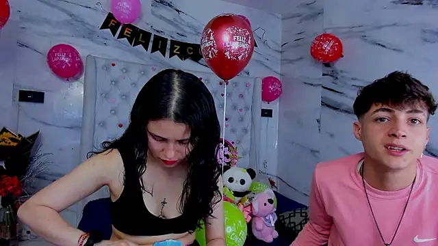 Snapshot of Ari_and_Storm chatting on February 12, 12:05 am Ari and Storm online show from February 12, 12:05 am