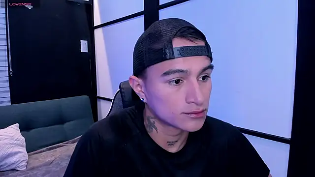 LiamDeep online show from October 7, 5:21 pm