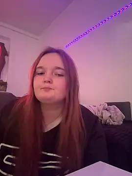 Snapshot of hornyticck chatting on May 21, 6:04 pm hornyticck online show from May 21, 6:04 pm