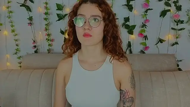 MiaWinxxx online show from September 28, 12:27 am
