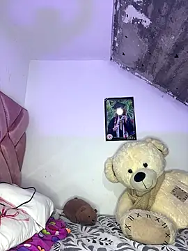 Snapshot of Melody_rouxxx chatting on December 16, 12:04 am Melody rouxxx online show from December 16, 12:04 am