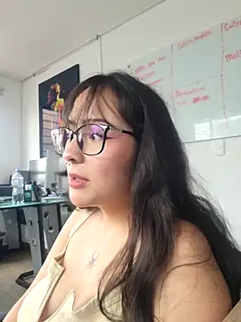 Mythical Girll online show from September 17, 7:26 pm