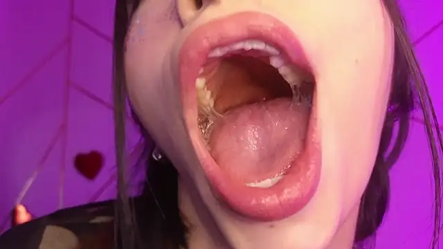 Hollyxx  online show from March 11, 3:23 am