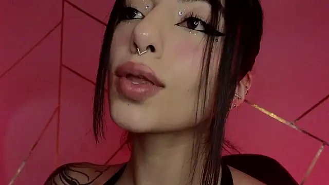 Hollyxx  online show from March 24, 12:37 am