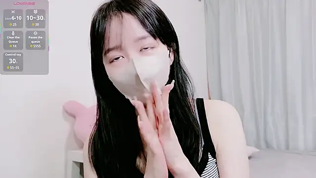 Snapshot of Anne_Anne_chan chatting on October 9, 4:21 am Anne Anne chan online show from October 9, 4:21 am