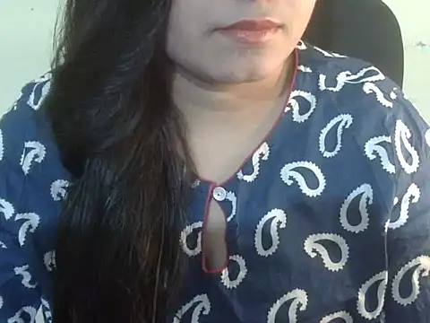 Snapshot of Aanya_Hazel chatting on November 9, 9:35 pm Aanya Hazel online show from November 9, 9:35 pm