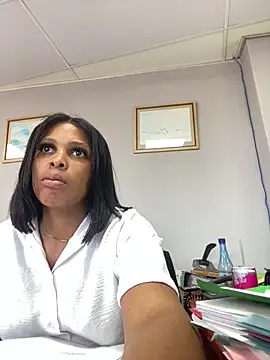 031bubbles online show from December 17, 7:58 am