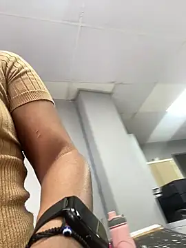 031bubbles online show from March 27, 6:30 am