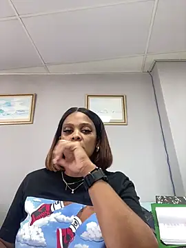 031bubbles online show from April 17, 11:57 am