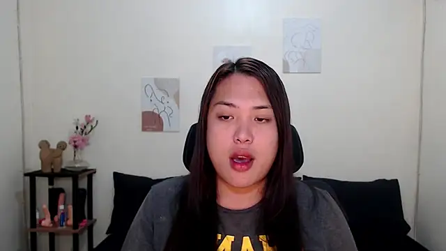 Snapshot of SofiaMckinley69 chatting on September 10, 8:25 am SofiaMckinley69 online show from September 10, 8:25 am