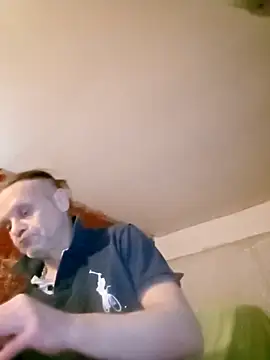 Snapshot of Kuba_Gd chatting on December 22, 10:51 pm Kuba Gd online show from December 22, 10:51 pm