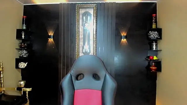 Madiso Santiel online show from October 15, 7:14 pm