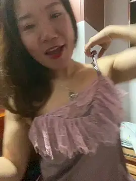 Snapshot of Pyy07 chatting on March 20, 1:05 pm Pyy07 online show from March 20, 1:05 pm