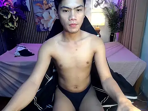 alex cummer online show from February 4, 5:30 pm