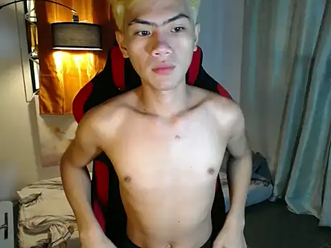 alex cummer online show from April 17, 11:52 pm