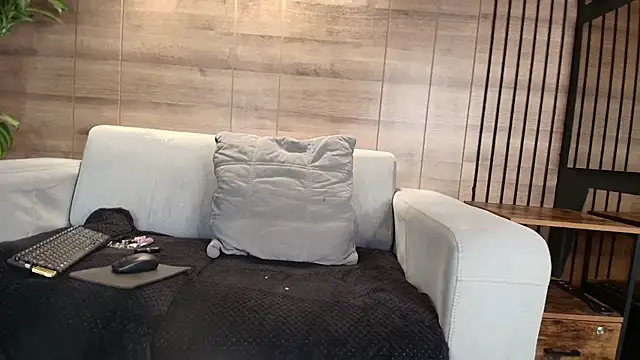 Snapshot of Susyhot_ chatting on February 7, 3:21 am Susyhot online show from February 7, 3:21 am