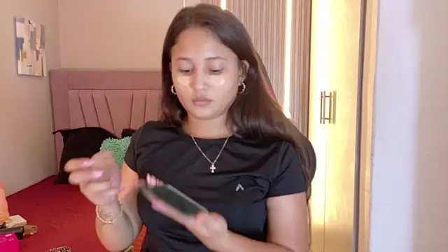 Laly Cherry  online show from November 22, 12:15 pm