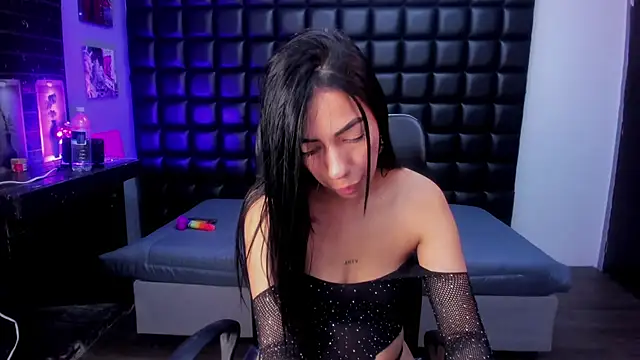 ashlyy sweet  online show from April 8, 2:28 pm