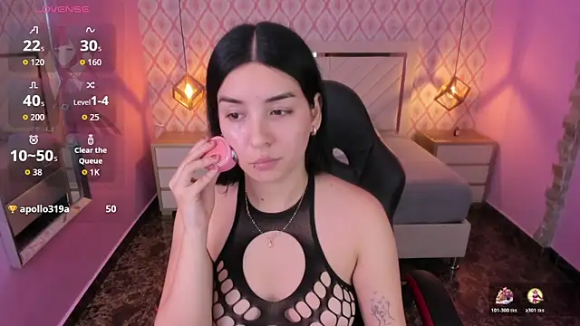 CHRISTY TEIGEN4 online show from November 7, 7:36 pm