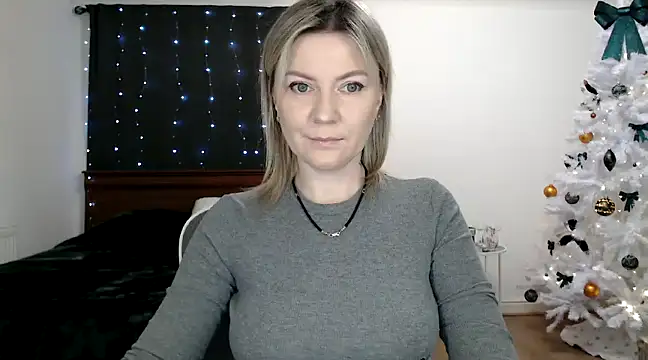 ParadiseAlina online show from December 15, 6:37 pm