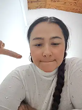 Snapshot of Freyacooper chatting on October 13, 1:27 am Freyacooper online show from October 13, 1:27 am