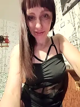 Snapshot of Lietta_ chatting on February 19, 8:27 pm Lietta online show from February 19, 8:27 pm