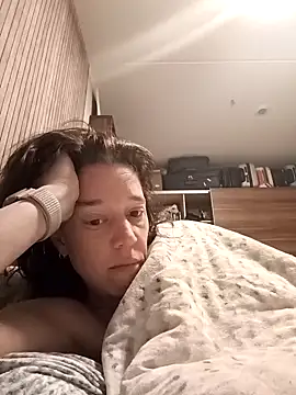 JezebelDutch online show from March 9, 8:18 am