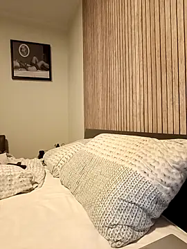 JezebelDutch online show from March 12, 2:01 pm