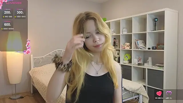 Snapshot of Wendy_Cutie chatting on September 29, 4:12 pm Wendy Cutie online show from September 29, 4:12 pm