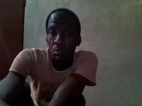 Snapshot of longdickson12345 chatting on June 20, 6:05 am longdickson12345 online show from June 20, 6:05 am