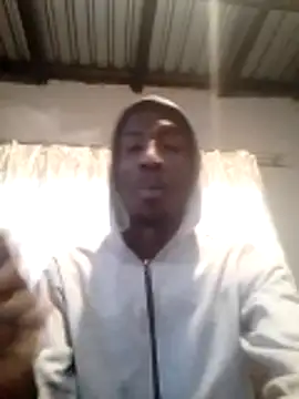 Snapshot of longdickson12345 chatting on June 23, 4:43 am longdickson12345 online show from June 23, 4:43 am