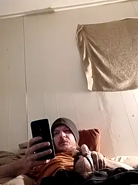 Snapshot of Poundtown1226 chatting on February 16, 4:30 am Poundtown1226 online show from February 16, 4:30 am