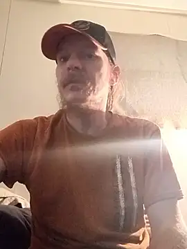 Snapshot of Poundtown1226 chatting on February 17, 12:45 pm Poundtown1226 online show from February 17, 12:45 pm