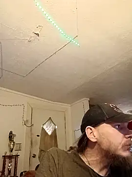 Snapshot of Poundtown1226 chatting on February 28, 10:55 pm Poundtown1226 online show from February 28, 10:55 pm