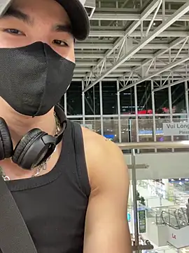 Snapshot of anhkiet_huang chatting on October 16, 1:34 pm anhkiet huang online show from October 16, 1:34 pm