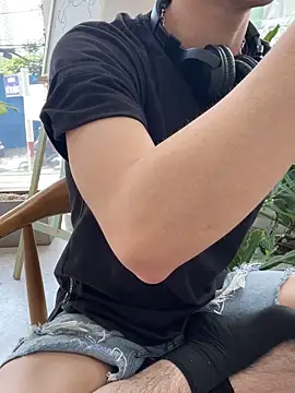 Snapshot of anhkiet_huang chatting on November 19, 3:39 am anhkiet huang online show from November 19, 3:39 am