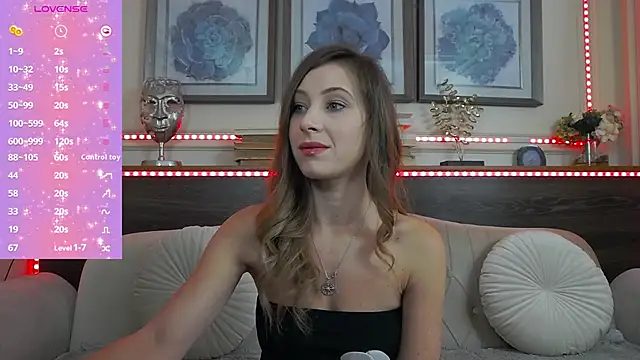 MuseDollX online show from November 10, 7:24 pm