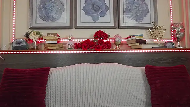 MuseDollX online show from April 13, 8:14 pm