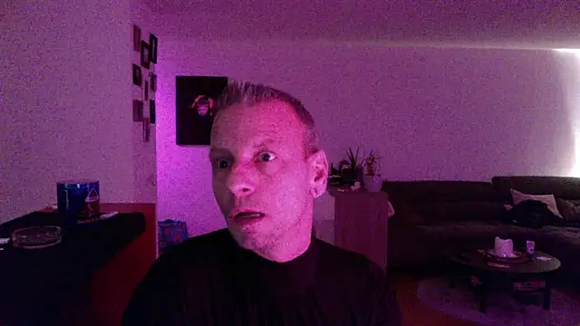 Snapshot of Shenja79 chatting on January 10, 7:15 pm Shenja79 online show from January 10, 7:15 pm